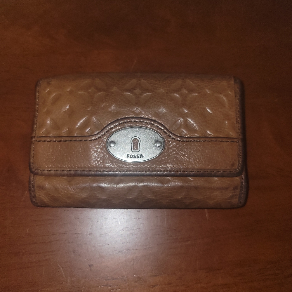 Fossil Tan Embossed Leather Wallet Tri Fold Vintage